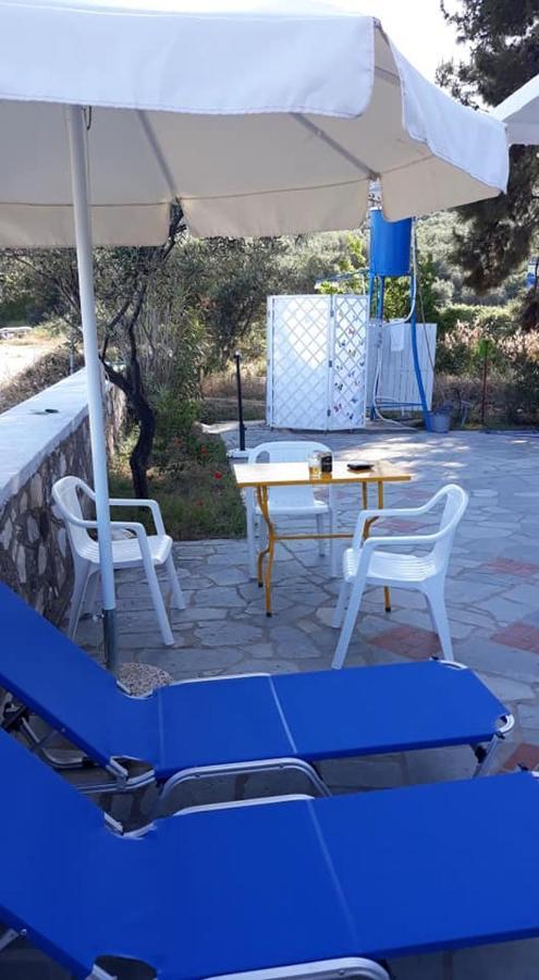 House Kokkalas On The Beach Pyrgadikia Esterno foto