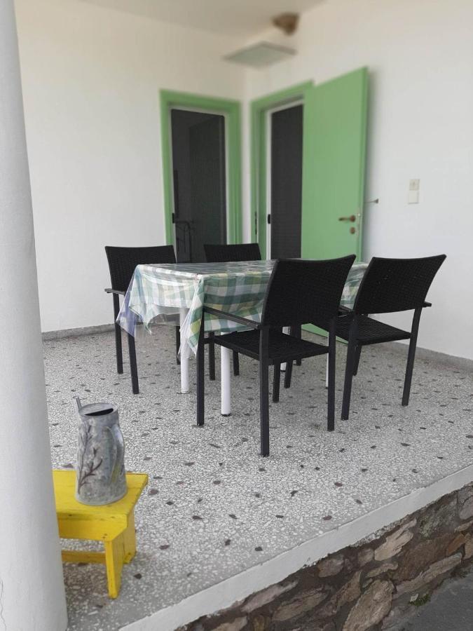 House Kokkalas On The Beach Pyrgadikia Esterno foto