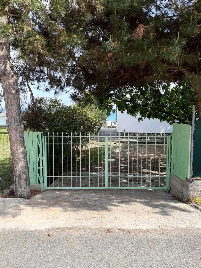 House Kokkalas On The Beach Pyrgadikia Esterno foto